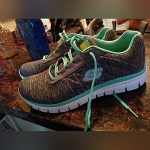 Sketchers light weight sneakers memory foam NWOT